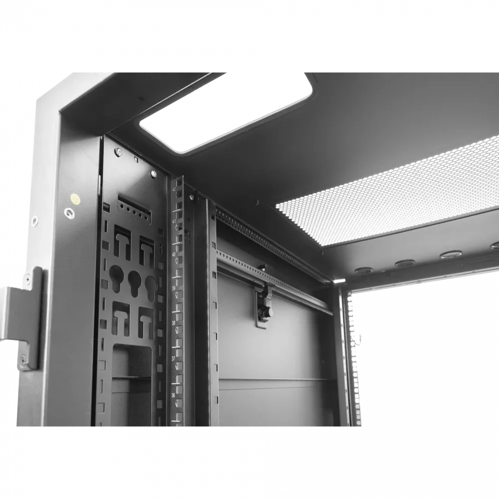 Напольный серверный шкаф Metal Box 42U 600х600